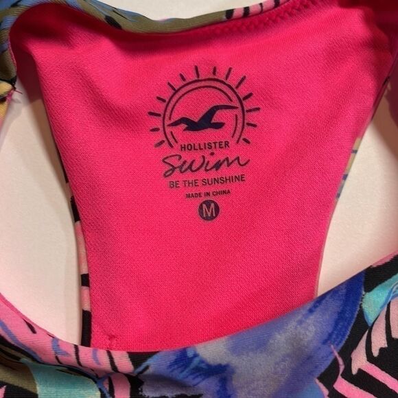 Hollister women’s two piece bathing suit. Tropical print. L/M - Picture 7 of 13